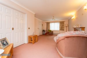 Sitting Room- click for photo gallery